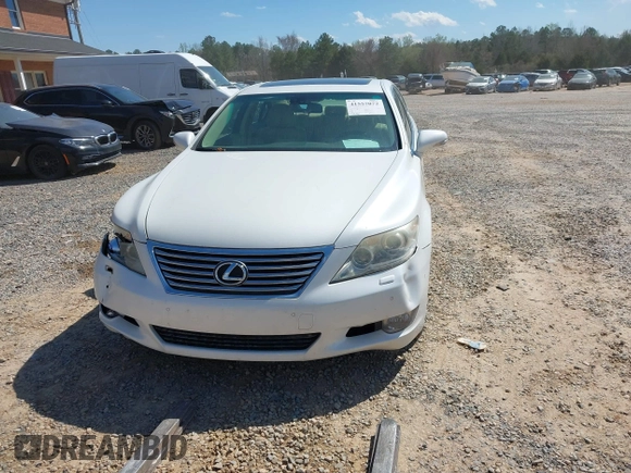 2012 Lexus LS 460 z VIN JTHBL5EF2C5108653, wystawiony jako IAAI lot #41557072 z przebiegiem 122 568 mil mil oraz . Historia ofert i sprzedaży dostępna na DreamBid. Obrazek 12.