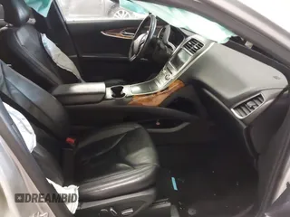 2017 Lincoln MKX Select with VIN 2LMPJ8KR5HBL30586, listed as a IAAI auction lot 41749741 with 64,172 mi miles. Bid and sale history available at carsss.com. Image 5.