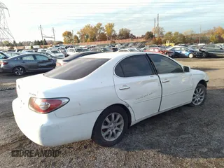 2004 Lexus ES 350 with VIN JTHBA30G045012998, listed as a IAAI auction lot 35739250 with Not Provided miles and . Bid and sale history available at DreamBid. Image 4.