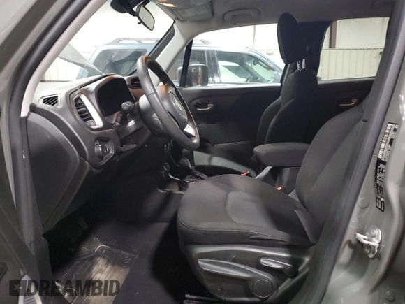 2020 Jeep Renegade Sport z VIN ZACNJBAB7LPL94803, wystawiony jako Copart lot #49058345 z przebiegiem 82 828 mil mil oraz Szkoda całkowita • Salvage title. Historia ofert i sprzedaży dostępna na DreamBid. Obrazek 7.