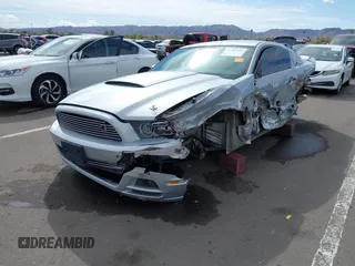 2013 Ford Mustang V6 z VIN 1ZVBP8AM2D5262788, wystawiony jako IAAI lot #41782437 z przebiegiem 54 013 mil mil oraz . Historia ofert i sprzedaży dostępna na DreamBid. Obrazek 2.