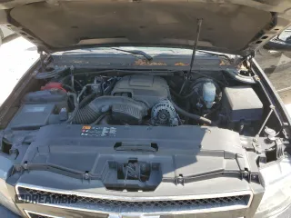 2013 Chevrolet Suburban LT z VIN 1GNSCJE04DR306089, wystawiony jako Copart lot #53888635 z przebiegiem 189 262 mil mil oraz Szkoda całkowita • Salvage title. Historia ofert i sprzedaży dostępna na DreamBid. Obrazek 12.