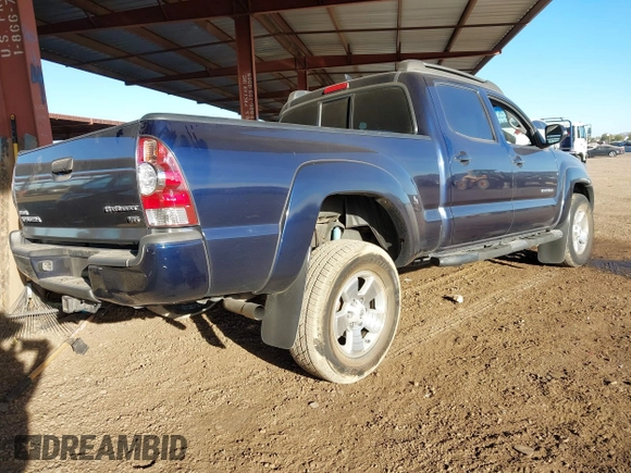 2013 Toyota Tacoma PreRunner z VIN 3TMKU4HN6DM038078, wystawiony jako IAAI lot #41397637 z przebiegiem 109 017 mil mil oraz . Historia ofert i sprzedaży dostępna na DreamBid. Obrazek 4.