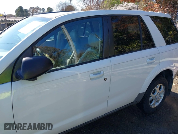 2004 Saturn VUE V6 with VIN 5GZCZ53404S864103, listed as a IAAI auction lot 41843311 with 193,094 mi miles and . Bid and sale history available at carsss.com. Image 14.