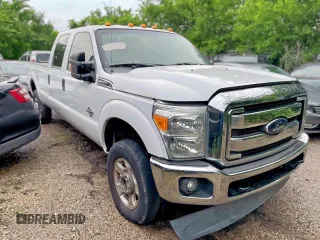 2014 Ford F-350 XLT z VIN 1FT8W3BT3EEB40662, wystawiony jako Copart lot #57728255 z przebiegiem 234 020 mil mil oraz Czysty tytuł • Clean title. Historia ofert i sprzedaży dostępna na DreamBid. Obrazek 1.