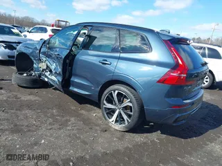 2024 Volvo XC60 Ultimate Dark Theme with VIN YV4L12RM6R1913362, listed as a IAAI auction lot 41596343 with 4,171 mi miles. Bid and sale history available at carsss.com. Image 3.