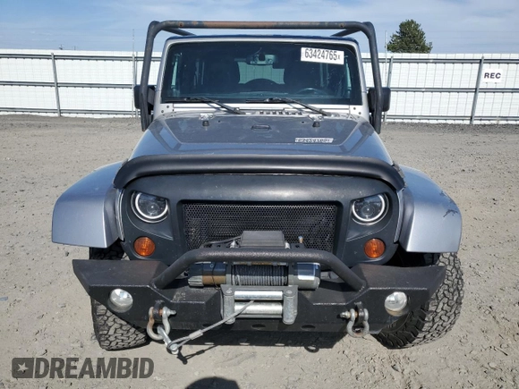 2013 Jeep Wrangler Unlimited Rubicon с VIN 1C4HJWFG3DL575477, выставлен на аукционе Copart как лот 63424765 с пробегом 133 085 миль миль и Чистый • Clean title. История ставок и продаж доступна на DreamBid. Изображение 5.