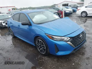 2024 Nissan Sentra SR z VIN 3N1AB8DV0RY337745, wystawiony jako IAAI lot #42011503 z przebiegiem 15 358 mil mil oraz . Historia ofert i sprzedaży dostępna na DreamBid. Obrazek 1.