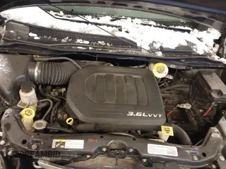 2014 Chrysler Town & Country S with VIN 2C4RC1HG2ER201417, listed as a IAAI auction lot 41319619 with 178,447 mi miles. Bid and sale history available at carsss.com. Image 10.