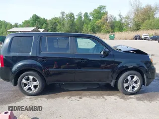 2015 Honda Pilot EX-L with VIN 5FNYF4H53FB054525, listed as a IAAI auction lot 42111022 with 148,305 mi miles and . Bid and sale history available at carsss.com. Image 13.