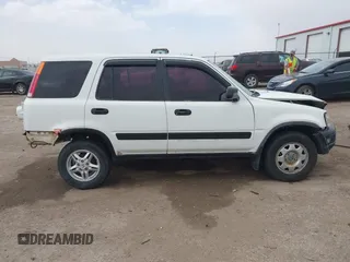 2000 Honda CR-V LX with VIN JHLRD1842YS001114, listed as a IAAI auction lot 41745203 with 172,685 mi miles. Bid and sale history available at carsss.com. Image 14.