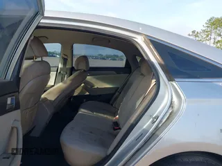 2016 Hyundai Sonata SE z VIN 5NPE24AF8GH350287, wystawiony jako IAAI lot #42476022 z przebiegiem 185 630 mil mil oraz . Historia ofert i sprzedaży dostępna na DreamBid. Obrazek 8.