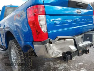 2020 Ford F-250 XL with VIN 1FT7W2B69LED46646, listed as a IAAI auction lot 41153465 with 30,703 mi miles and . Bid and sale history available at DreamBid. Image 18.