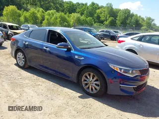2016 Kia Optima EX z VIN 5XXGU4L36GG046845, wystawiony jako IAAI lot #42667142 z przebiegiem 157 414 mil mil oraz . Historia ofert i sprzedaży dostępna na DreamBid. Obrazek 1.