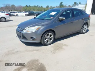 2013 Ford Focus SE with VIN 1FADP3F23DL355181, listed as a IAAI auction lot 42103742 with 171,594 mi miles. Bid and sale history available at carsss.com. Image 2.