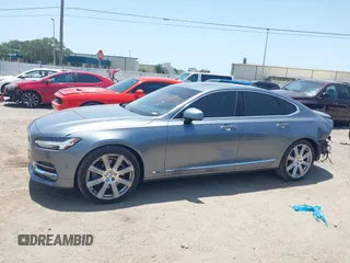2017 Volvo S90 Inscription z VIN YV1A22ML2H1004789, wystawiony jako IAAI lot #42276293 z przebiegiem 55 947 mil mil oraz . Historia ofert i sprzedaży dostępna na DreamBid. Obrazek 15.