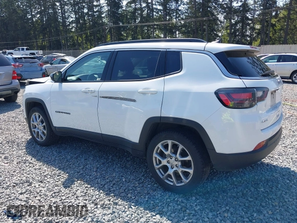 2022 Jeep Compass Latitude Lux with VIN 3C4NJDFB6NT164933, listed as a IAAI auction lot 42116735 with 55,397 mi miles and . Bid and sale history available at DreamBid. Image 3.