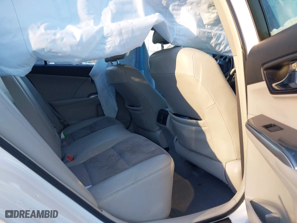 2014 Toyota Camry Hybrid LE with VIN 4T1BD1FK7EU114181, listed as a IAAI auction lot 41294936 with 115,986 mi miles. Bid and sale history available at carsss.com. Image 8.
