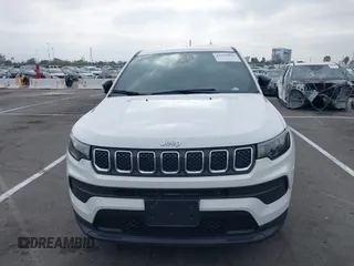 2023 Jeep Compass Sport z VIN 3C4NJDAN5PT510734, wystawiony jako IAAI lot #42519894 z przebiegiem 45 819 mil mil oraz . Historia ofert i sprzedaży dostępna na DreamBid. Obrazek 12.