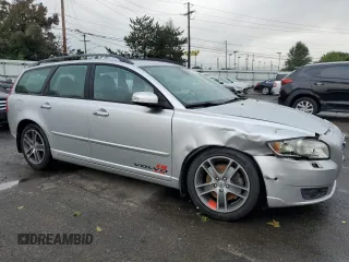 2010 Volvo V50 с VIN YV1382MW0A2543896, выставлен на аукционе Copart как лот 73605374 с пробегом 83 713 миль миль и Списание • Salvage title. История ставок и продаж доступна на DreamBid. Изображение 4.