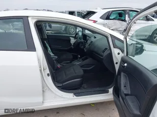 2016 Kia Forte LX with VIN KNAFK4A63G5576853, listed as a IAAI auction lot 41932765 with 77,655 mi miles. Bid and sale history available at carsss.com. Image 5.
