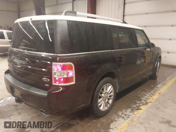 2013 Ford Flex SEL with VIN 2FMHK6C88DBD32396, listed as a IAAI auction lot 41960977 with 97,932 mi miles. Bid and sale history available at carsss.com. Image 4.