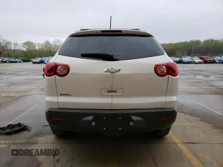 2012 Chevrolet Traverse LS z VIN 1GNKRFED7CJ396589, wystawiony jako Copart lot #52630935 z przebiegiem 130 670 mil mil oraz Szkoda całkowita • Salvage title. Historia ofert i sprzedaży dostępna na DreamBid. Obrazek 6.
