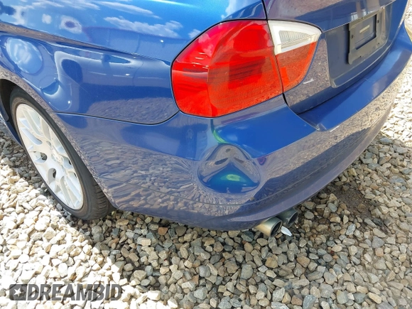 2007 BMW 3 Series 328i with VIN WBAVA33587KX72883, listed as a IAAI auction lot 42632484 with 203,514 mi miles and . Bid and sale history available at DreamBid. Image 6.