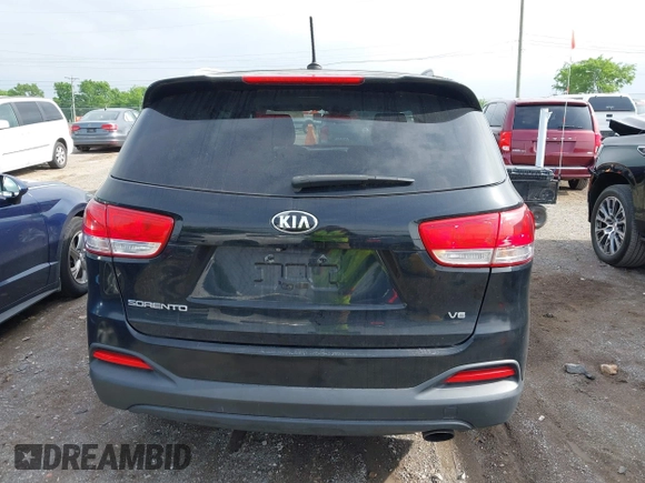 2016 Kia Sorento LX with VIN 5XYPG4A57GG072247, listed as a IAAI auction lot 42180335 with 193,571 mi miles. Bid and sale history available at carsss.com. Image 16.