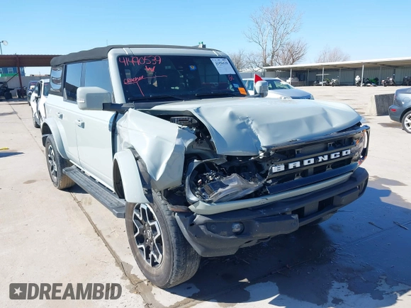 2021 Ford Bronco with VIN 1FMDE5BHXMLB06040, listed as a IAAI auction lot 41490539 with 57,915 mi miles. Bid and sale history available at carsss.com. Image 6.