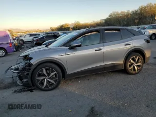 2023 Volkswagen ID.4 S z VIN 1V25MPE84PC020017, wystawiony jako Copart lot #85514874 z przebiegiem Nie podano mil oraz Szkody całkowita. Historia ofert i sprzedaży dostępna na DreamBid. Obrazek 1.