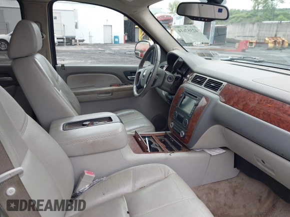 2007 Chevrolet Avalanche 3LT with VIN 3GNFK12317G270255, listed as a IAAI auction lot 42357614 with 306,932 mi miles and . Bid and sale history available at DreamBid. Image 5.
