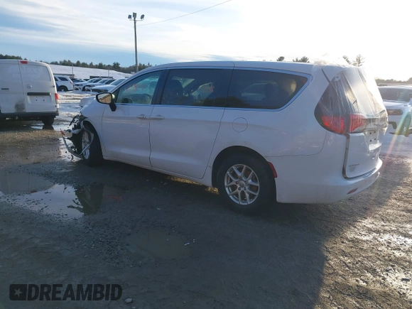 2020 Chrysler Voyager LX z VIN 2C4RC1CG8LR279110, wystawiony jako IAAI lot #41648890 z przebiegiem 65 030 mil mil oraz . Historia ofert i sprzedaży dostępna na DreamBid. Obrazek 3.