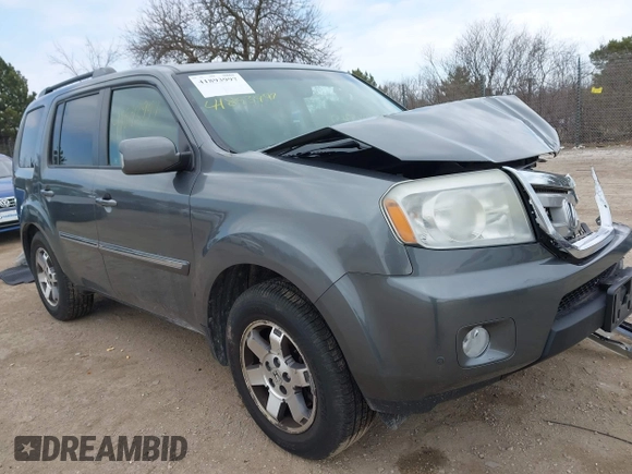 2010 Honda Pilot Touring with VIN 5FNYF4H81AB038522, listed as a IAAI auction lot 41893997 with Not Provided miles. Bid and sale history available at carsss.com. Image 1.