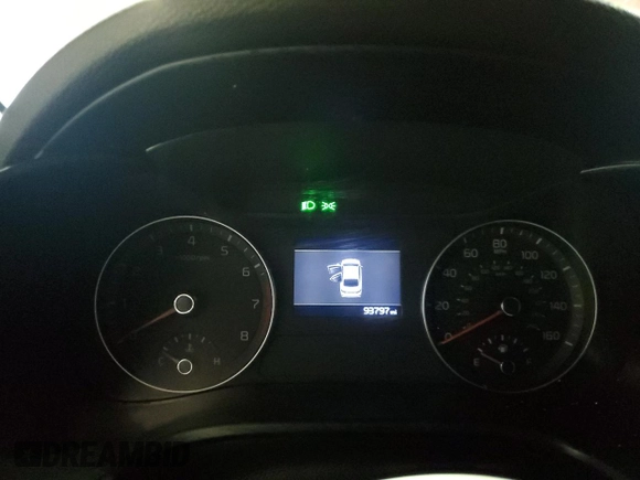 2020 Kia Forte GT-Line z VIN 3KPF34AD8LE162402, wystawiony jako Copart lot #46597505 z przebiegiem 93 797 mil mil oraz Nie do naprawy • Non repairable. Historia ofert i sprzedaży dostępna na DreamBid. Obrazek 9.