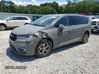 2022 Chrysler Pacifica Limited with VIN 2C4RC1GGXNR170709, listed as a Copart auction lot 62871375 with 61,925 mi miles and Salvage title. Bid and sale history available at DreamBid. Image 1.