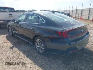2020 Hyundai Sonata SEL z VIN 5NPEF4JA9LH043617, wystawiony jako IAAI lot #42163333 z przebiegiem 61 662 mil mil oraz . Historia ofert i sprzedaży dostępna na DreamBid. Obrazek 3.