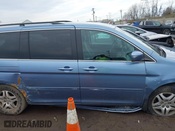 2007 Honda Odyssey EX with VIN 5FNRL38447B067235, listed as a IAAI auction lot 41899502 with 201,798 mi miles. Bid and sale history available at carsss.com. Image 14.