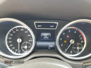 2014 Mercedes-Benz M 350 z VIN 4JGDA5HB5EA401185, wystawiony jako Copart lot #55078505 z przebiegiem 122 924 mil mil oraz Szkoda całkowita • Salvage title. Historia ofert i sprzedaży dostępna na DreamBid. Obrazek 9.