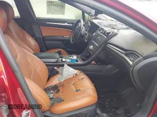 2019 Ford Fusion Titanium с VIN 3FA6P0D96KR152789, выставлен на аукционе IAAI как лот 42523192 с пробегом Не указан миль и . История ставок и продаж доступна на DreamBid. Изображение 5.