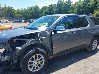 2019 Chevrolet Traverse LT Cloth with VIN 1GNEVGKW5KJ154242, listed as a IAAI auction lot 39713013 with 60,444 mi miles. Bid and sale history available at carsss.com. Image 15.