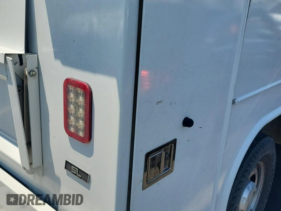 2020 Ford F-250 XL z VIN 1FDBF2B61LED11752, wystawiony jako IAAI lot #42786941 z przebiegiem 156 342 mil mil oraz . Historia ofert i sprzedaży dostępna na DreamBid. Obrazek 23.