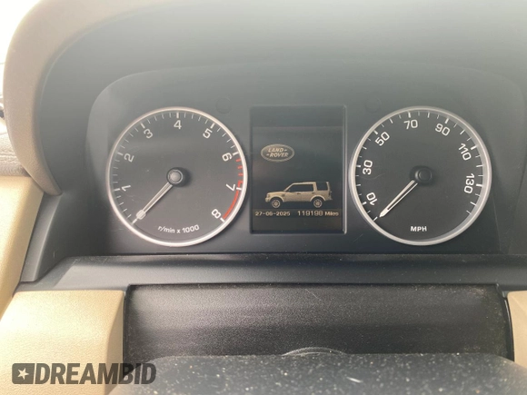 2010 Land Rover LR4 HSE with VIN SALAM2D40AA525XXX, listed as a Copart auction lot 63040085 with 119,198 mi miles and Clean title. Bid and sale history available at DreamBid. Image 8.