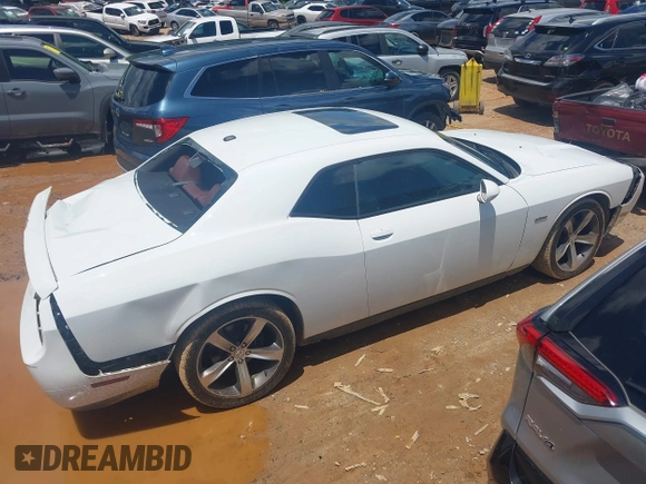 2014 Dodge Challenger R/T Plus z VIN 2C3CDYBT9EH293136, wystawiony jako IAAI lot #42264180 z przebiegiem 71 696 mil mil oraz . Historia ofert i sprzedaży dostępna na DreamBid. Obrazek 4.