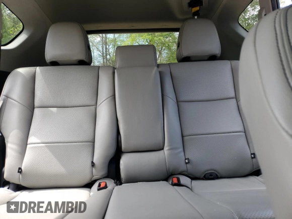 2018 Toyota RAV4 XLE with VIN 2T3RFREV7JW697470, listed as a Copart auction lot 52192305 with 109,420 mi miles and Salvage Title. Bid and sale history available at carsss.com. Image 10.