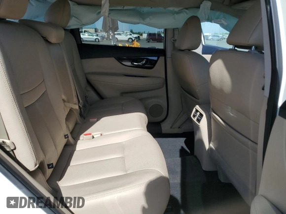 2017 Nissan Rogue SL z VIN 5N1AT2MT9HC848475, wystawiony jako Copart lot #57272765 z przebiegiem 81 296 mil mil oraz Szkoda całkowita • Salvage title. Historia ofert i sprzedaży dostępna na DreamBid. Obrazek 11.