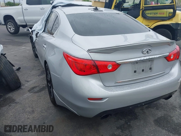 2016 Infiniti Q50 3.0t Premium with VIN JN1EV7AP8GM304940, listed as a IAAI auction lot 41836779 with 103,246 mi miles. Bid and sale history available at carsss.com. Image 3.