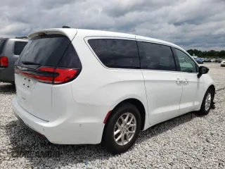 2025 Chrysler Pacifica Select z VIN 2C4RC1BG9SR519362, wystawiony jako Copart lot #58717425 z przebiegiem 4 662 mil mil oraz Szkoda całkowita • Salvage title. Historia ofert i sprzedaży dostępna na DreamBid. Obrazek 3.