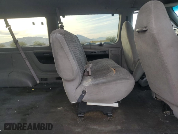 2000 Ford Econoline Passenger XL with VIN 1FBSS31L5YHA09064, listed as a Copart auction lot 84828844 with 257,973 mi miles and Salvage Title. Bid and sale history available at DreamBid. Image 12.