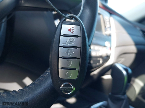 2019 Nissan Rogue SL with VIN 5N1AT2MT8KC782606, listed as a IAAI auction lot 41318079 with 185,355 mi miles. Bid and sale history available at carsss.com. Image 11.
